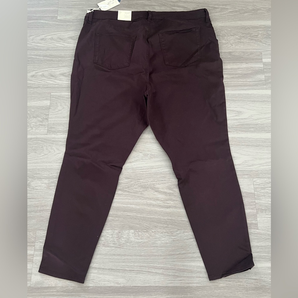 Universal Thread Women's Dark Brown Skinny Jeans - Picture 3 of 7